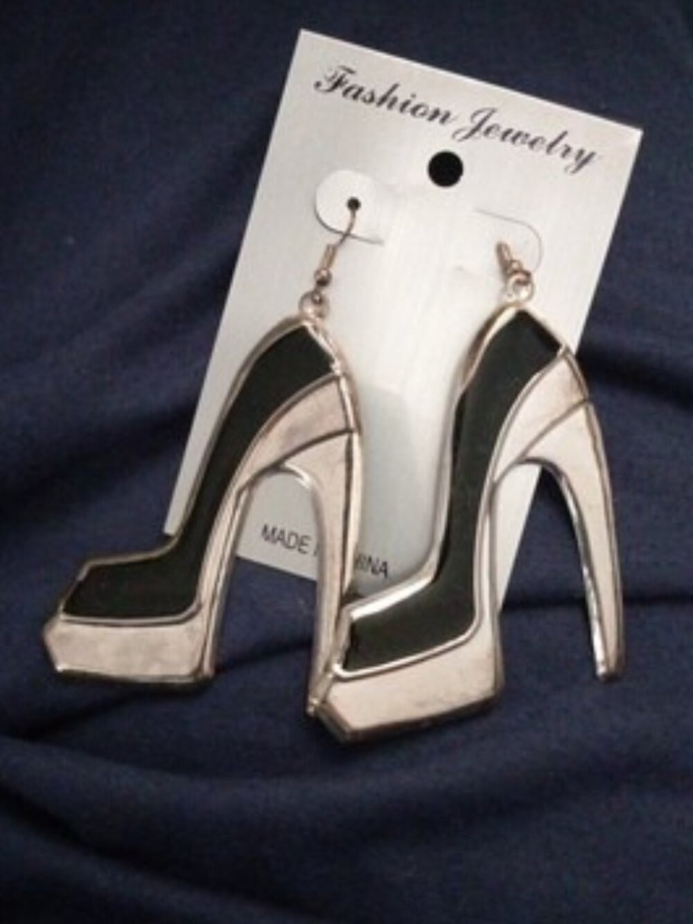New Stiletto Heel Statement Earrings Black Silver Defect